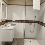 בית כפרי & Casa Maia *